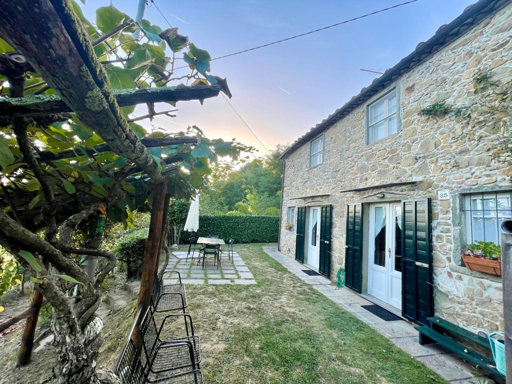 La Casa In Valli 35 巴尼－迪卢卡 外观 照片